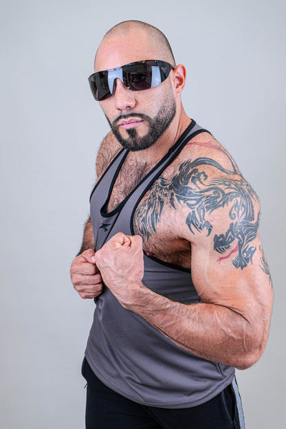 Playera Sin Mangas RUIYZ modelo "Menace"