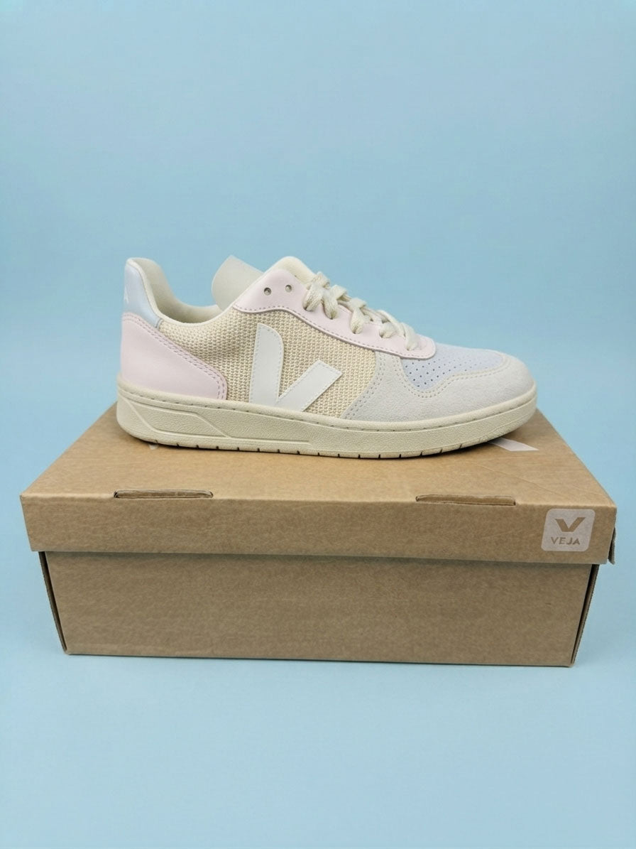 Tenis VEJA Blancos con Gamuza